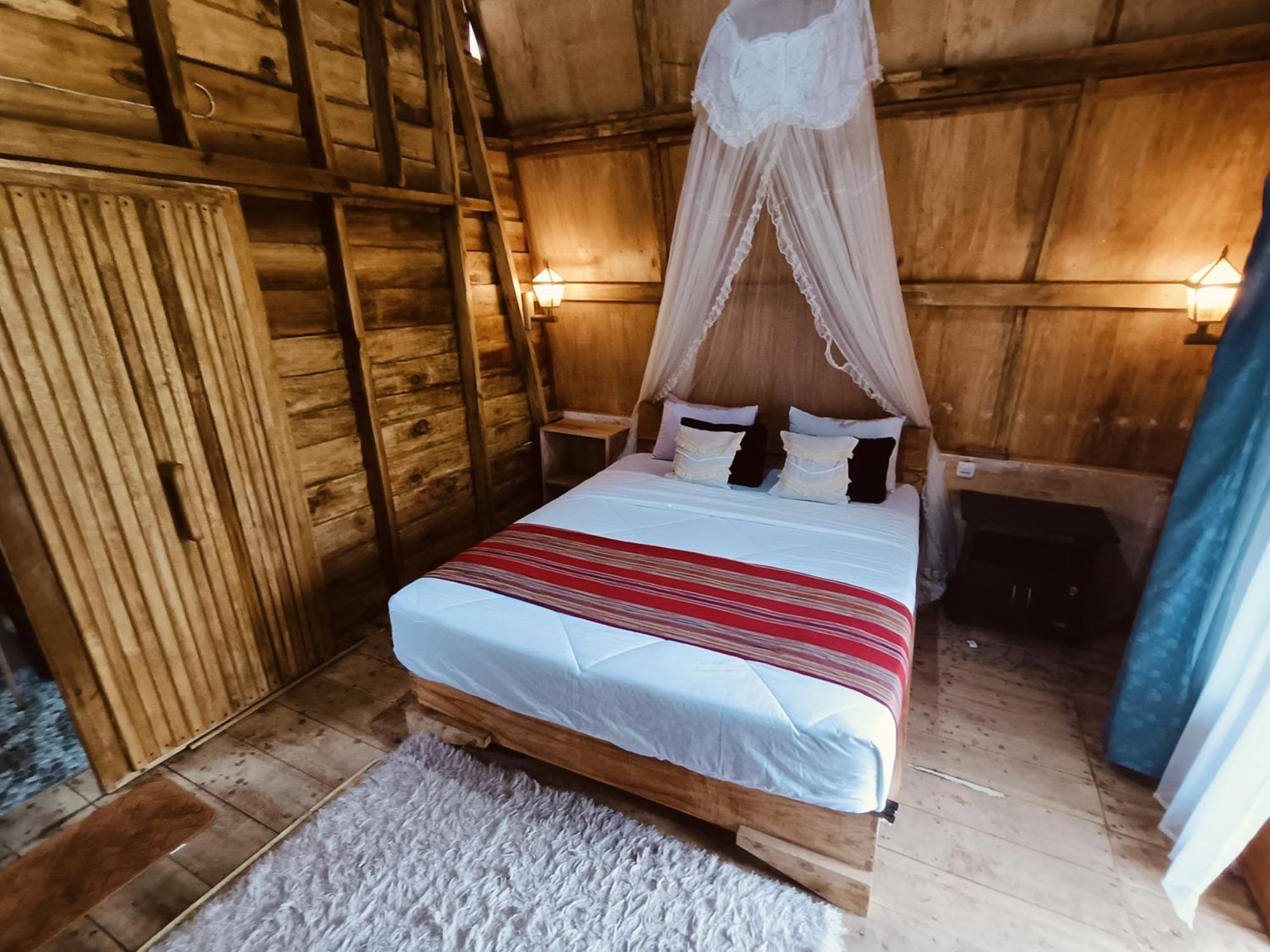 Raturinjani Homestay Selong Exteriér fotografie
