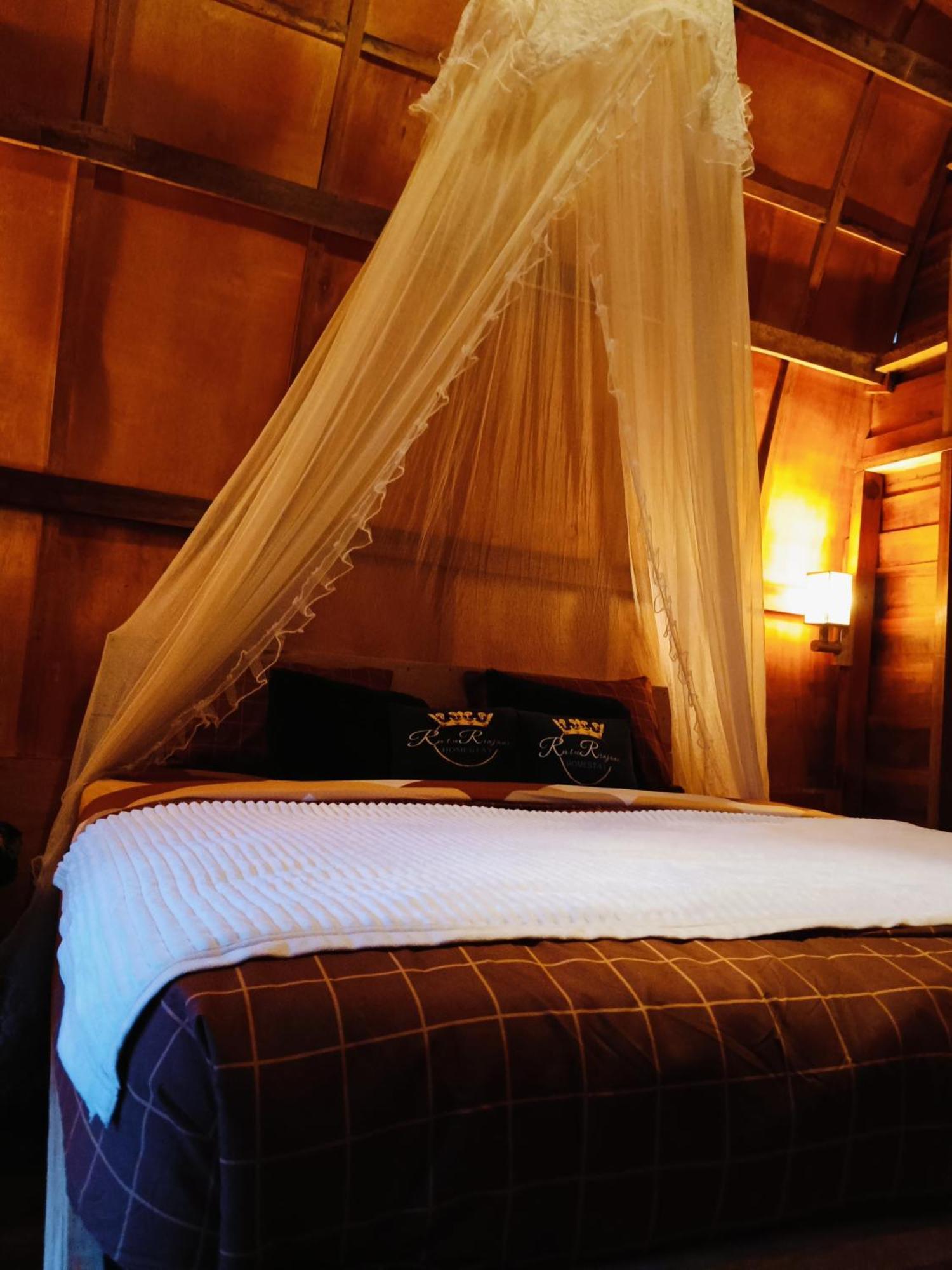 Raturinjani Homestay Selong Exteriér fotografie